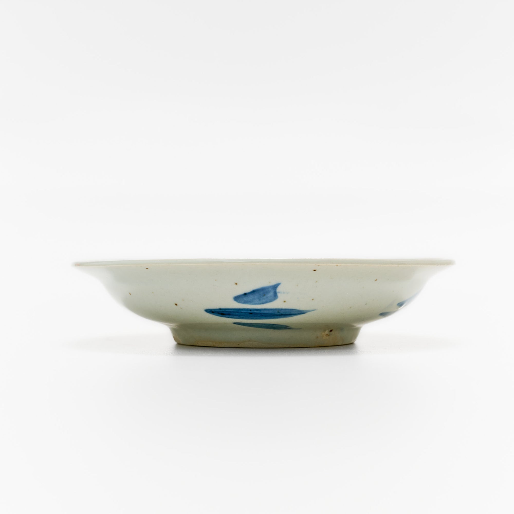 Porcelain Chinoiserie Lily Motif Plate