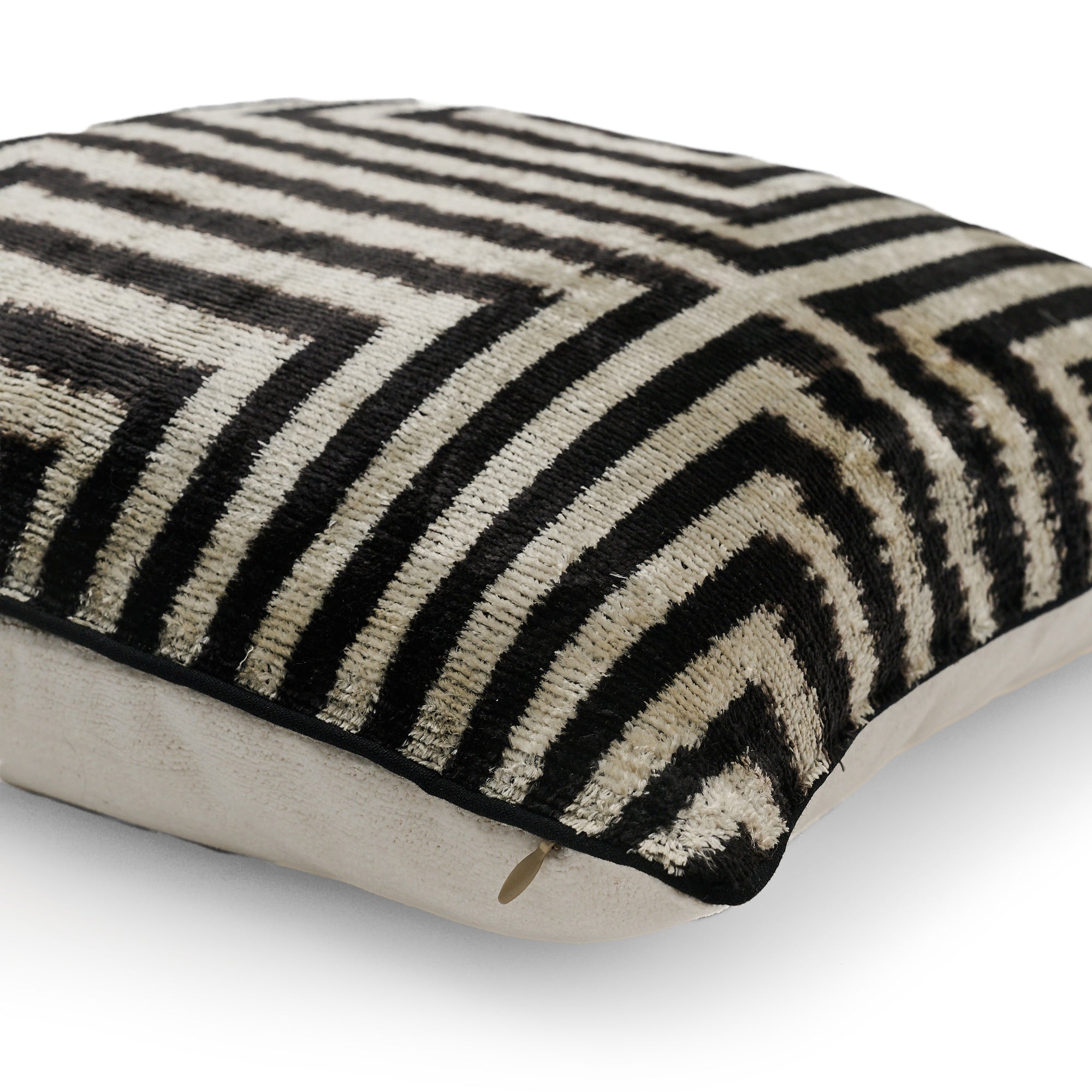Tas Velvet Ikat Cushion Cover